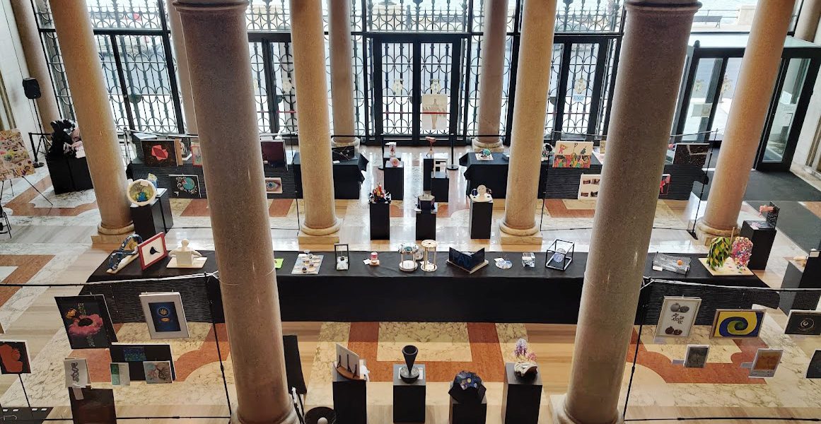 Mostra INFN - Colonnato Provincia di Bari