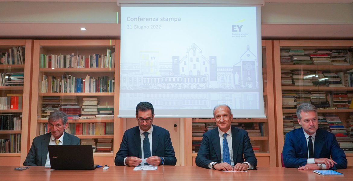Conferenza stampa Poliba-EY Italia