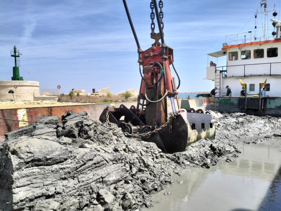 porto di Barletta Prelievo sedimenti